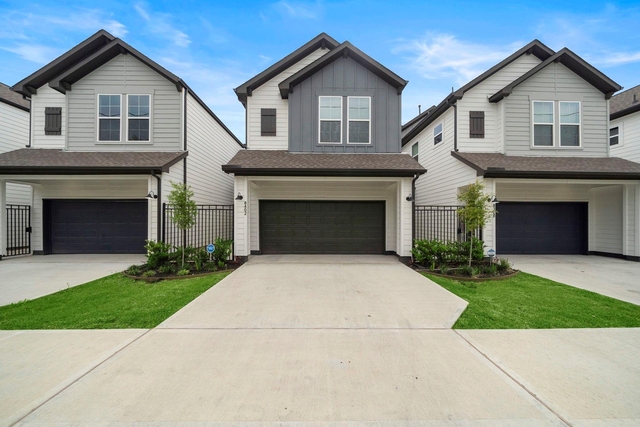 8322 Curry Road - Photo 1