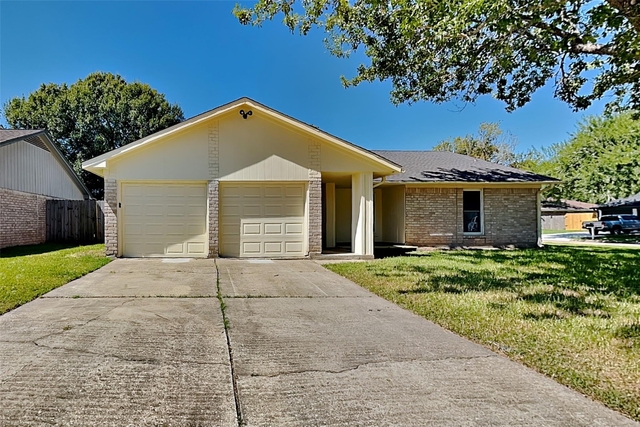 1618 Live Oak Hollow Street - Photo 1