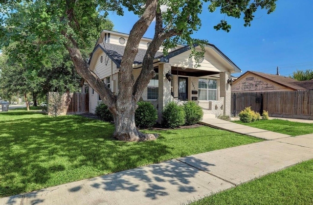 1301 Pearson Street - Photo 1