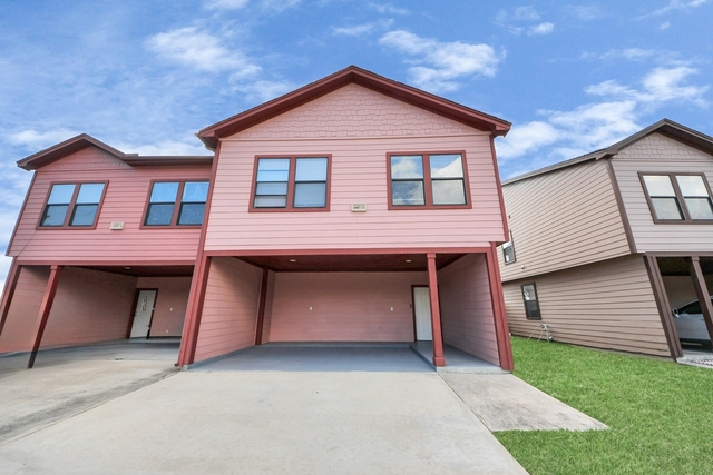 4311 Oak Ridge Drive - Photo 1