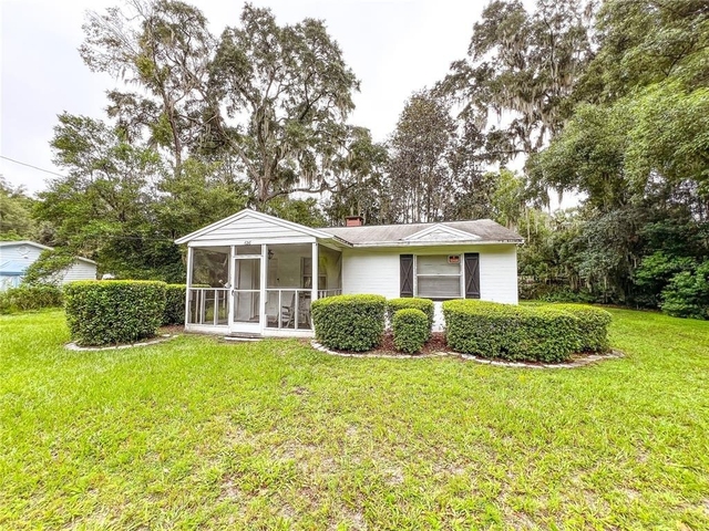626 Nw 31st Place - Photo 1