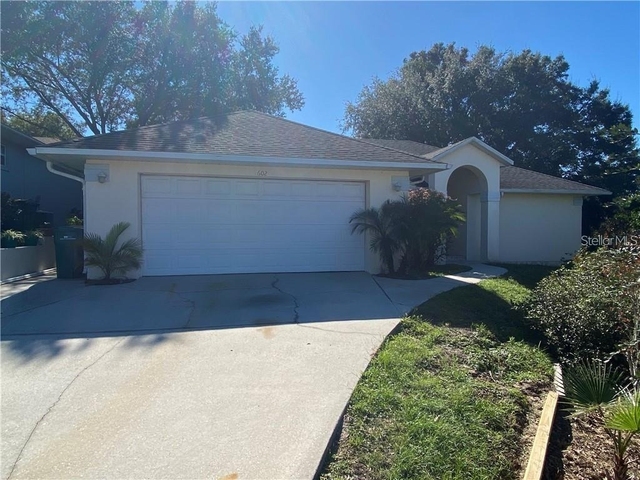 602 Huron Place - Photo 1