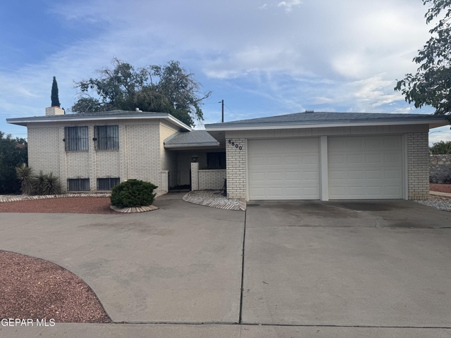 8800 Sampson Court - Photo 1