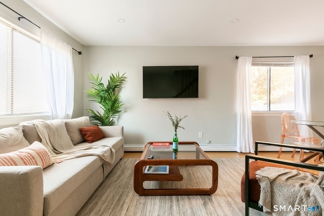 516 Indian Avenue - Photo 1