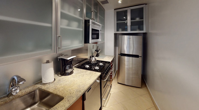 30 Park Avenue - Photo 1
