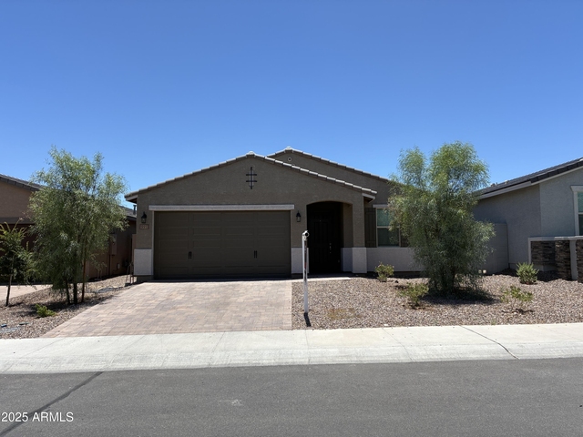 19913 W Palo Verde Drive - Photo 1