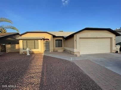 6607 N 89th Avenue - Photo 1