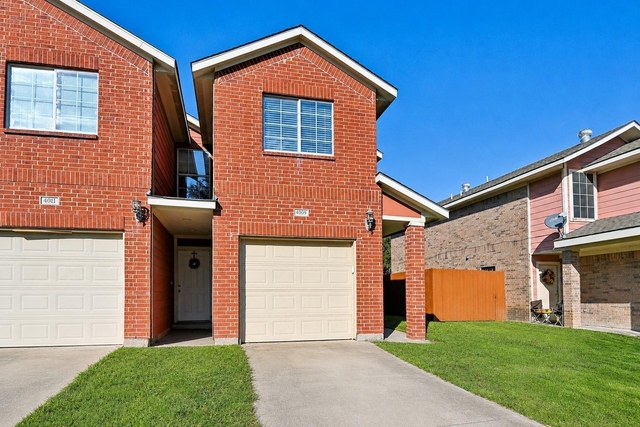 4011 Preferred Place - Photo 1