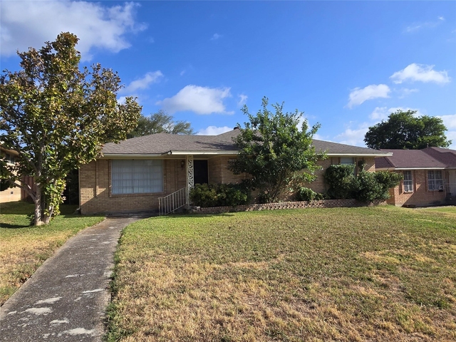 1623 Heather Glen Drive - Photo 1