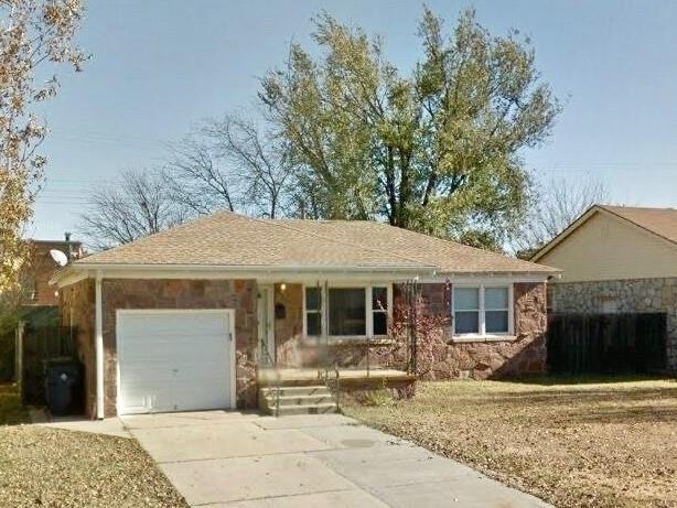 1809 Oxford Way - Photo 1