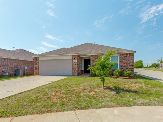 1720 Castle Street - Photo 1