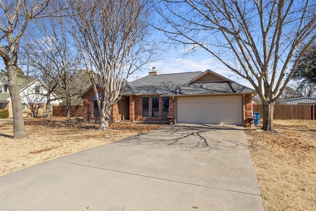 403 Carolota Street - Photo 1