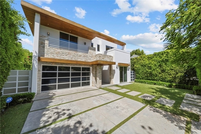 633 N Laurel Avenue - Photo 1