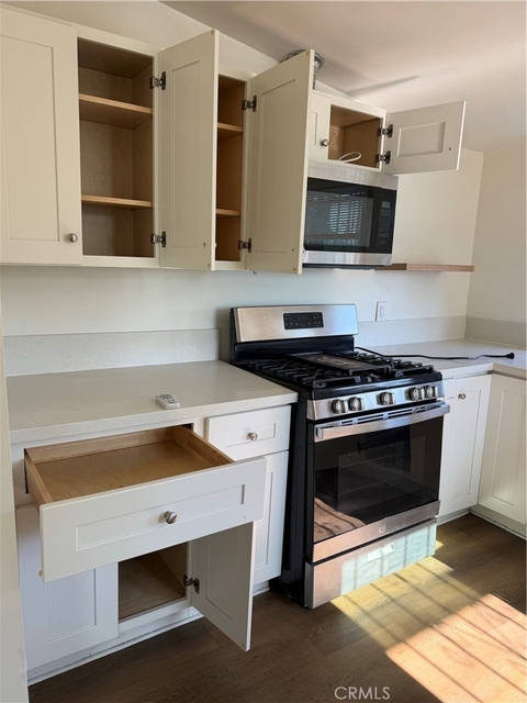 1820 W 22nd Street - Photo 1