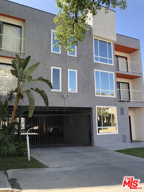 957 S St Andrews Place - Photo 1