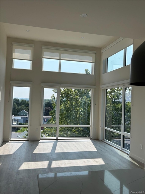 44 Springside Avenue - Photo 1