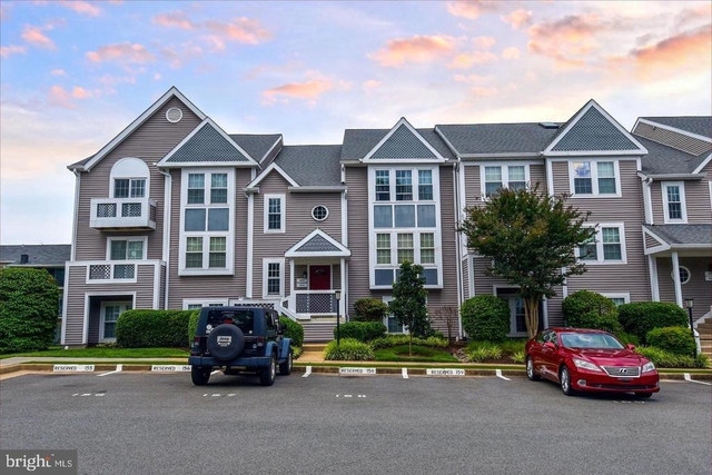 4056 Grays Pointe Court - Photo 1