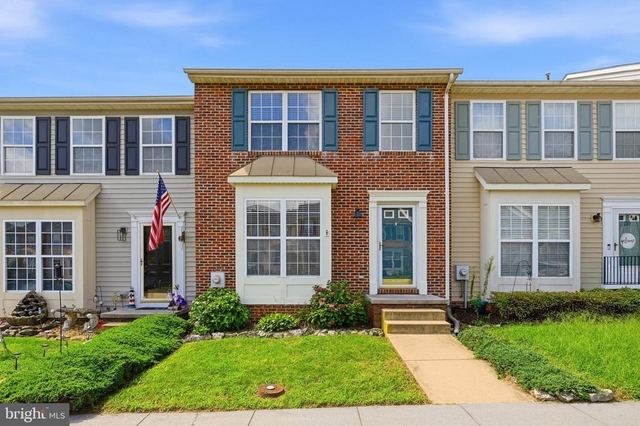 112 Chatham Square - Photo 1