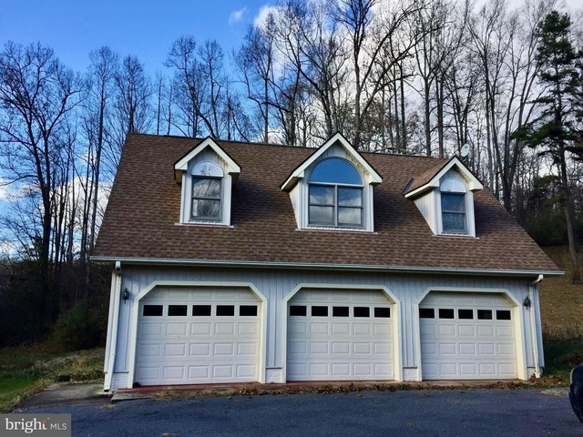 9078 Garage Apt Knoll Run Lane - Photo 1