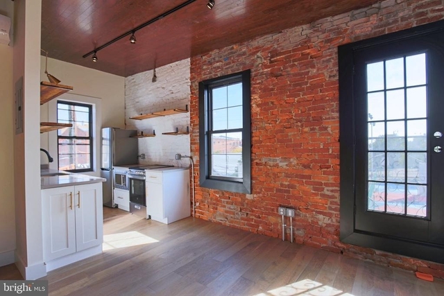 1900 Waterloo Street - Photo 1