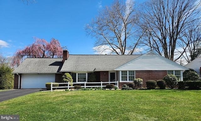1976 Sterling Place - Photo 1