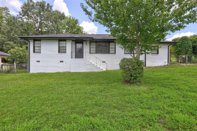 970 Oglethorpe Avenue - Photo 1