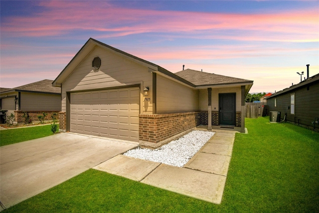 7915 Meadow Cranesbill Lane - Photo 1