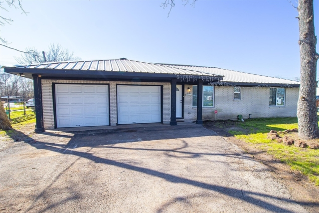 627 West Drive - Photo 1
