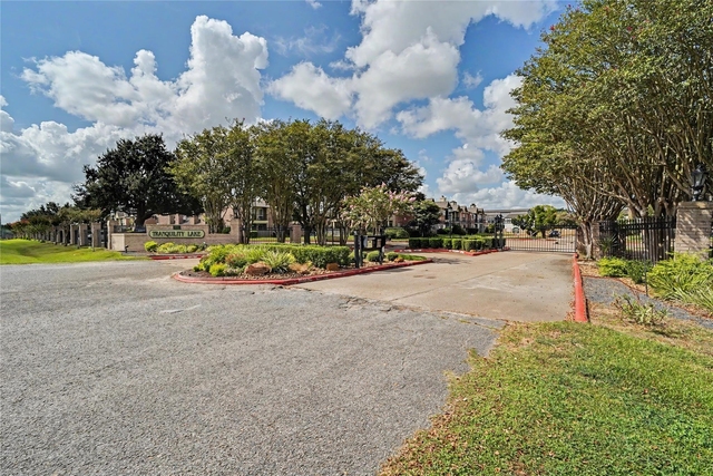 18800 Egret Bay Boulevard - Photo 1