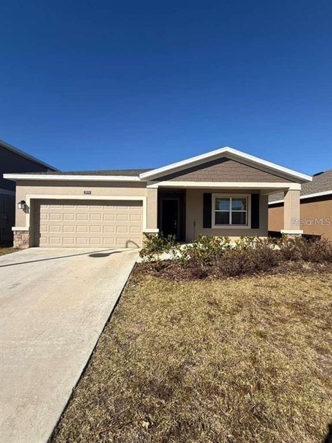 3999 Ambrose Avenue - Photo 1