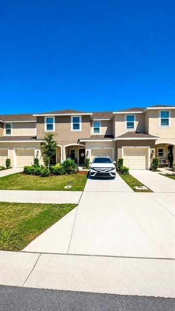 5698 Archipelago Street - Photo 1