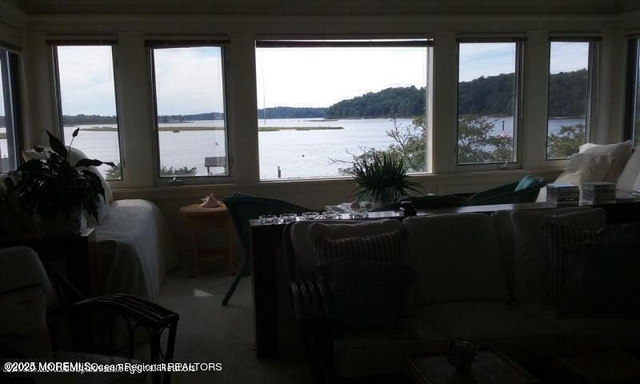 2 Beach Way - Photo 1