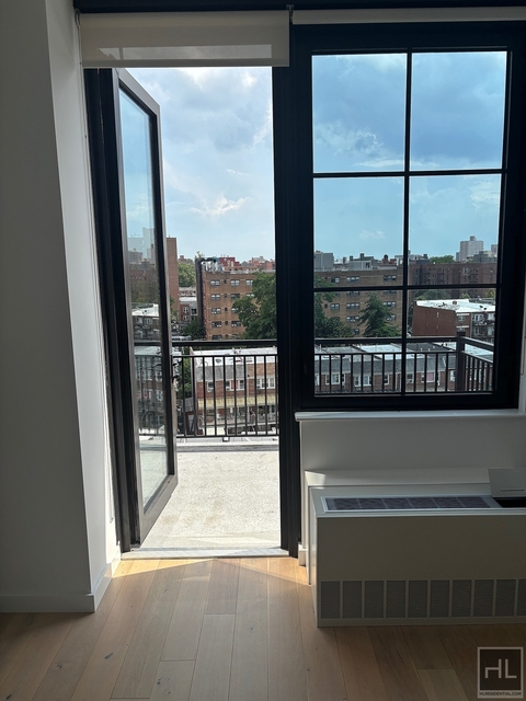 Northern Boulevard - Photo 1