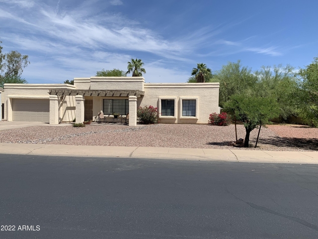 1832 E Hermosa Drive - Photo 1