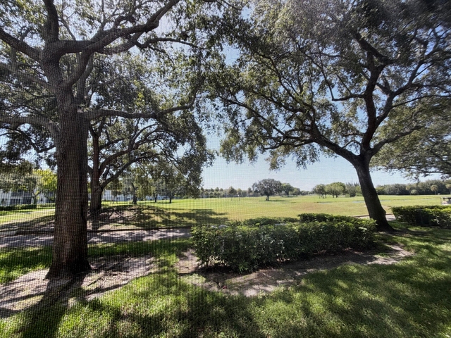 1300 Sw 125th Avenue - Photo 1