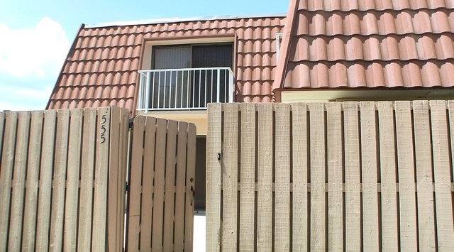 555 Green Springs Place - Photo 1