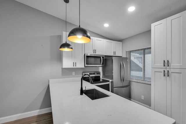 800 Nw Fork Road - Photo 1