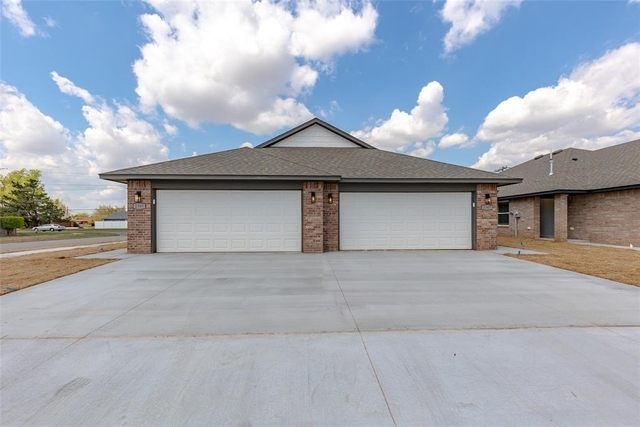 2324 Sw 90 Place - Photo 1