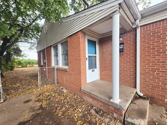 515 E Indian Drive - Photo 1