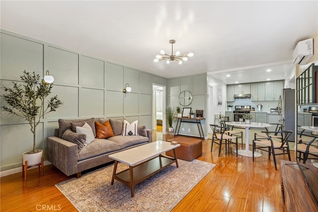420 W Graves Avenue - Photo 1
