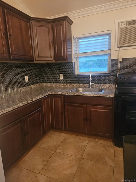 47 W Lakeland Street - Photo 1