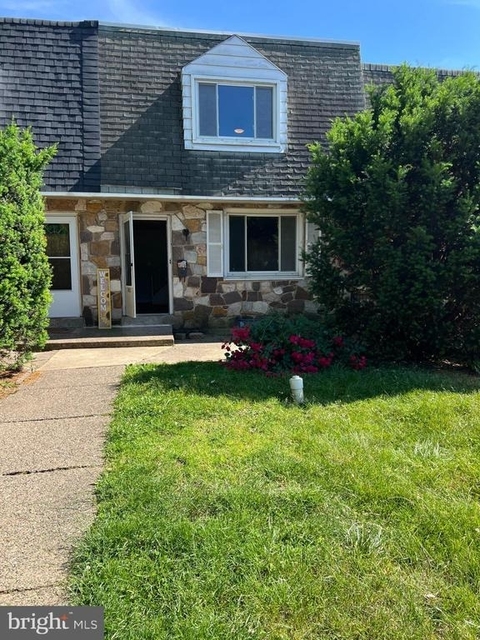 4004 Gideon Road - Photo 1