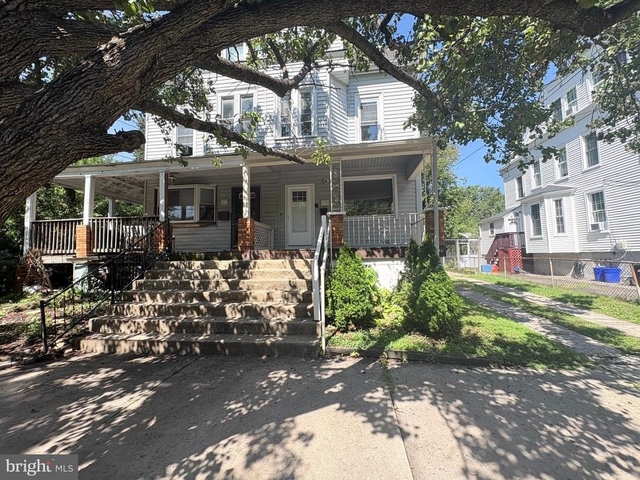 19 Lincoln Avenue - Photo 1