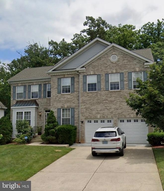 9615 Huxley Drive - Photo 1