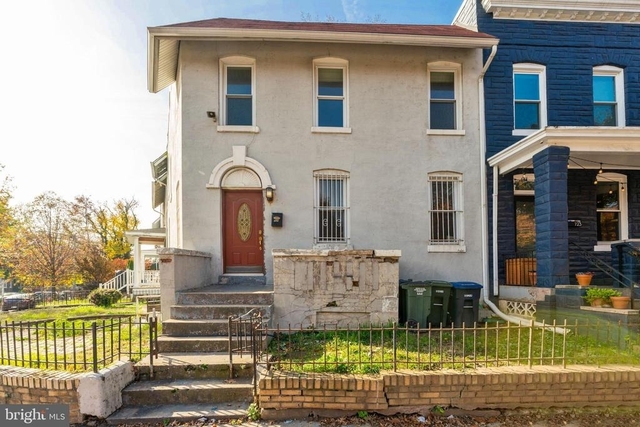 725 Florida Avenue Ne - Photo 1