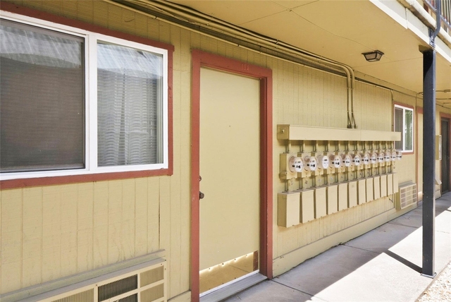 400 W 34th St - Photo 1