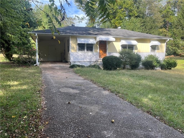 1148 Center Street Sw - Photo 1