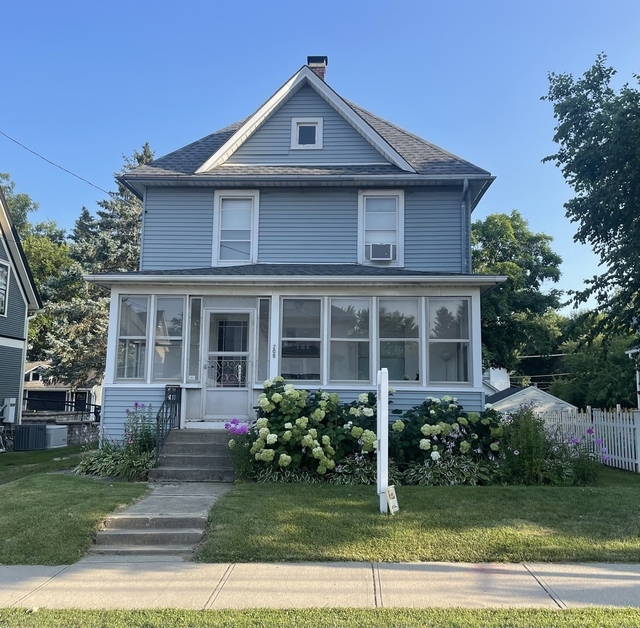 209 W Main Street - Photo 1