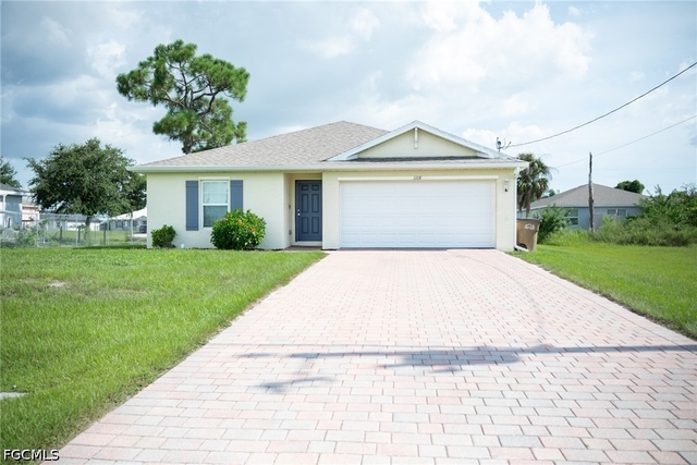 1108 Ne 36th Lane - Photo 1