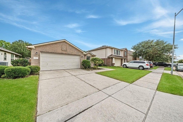 22327 Albee Drive - Photo 1